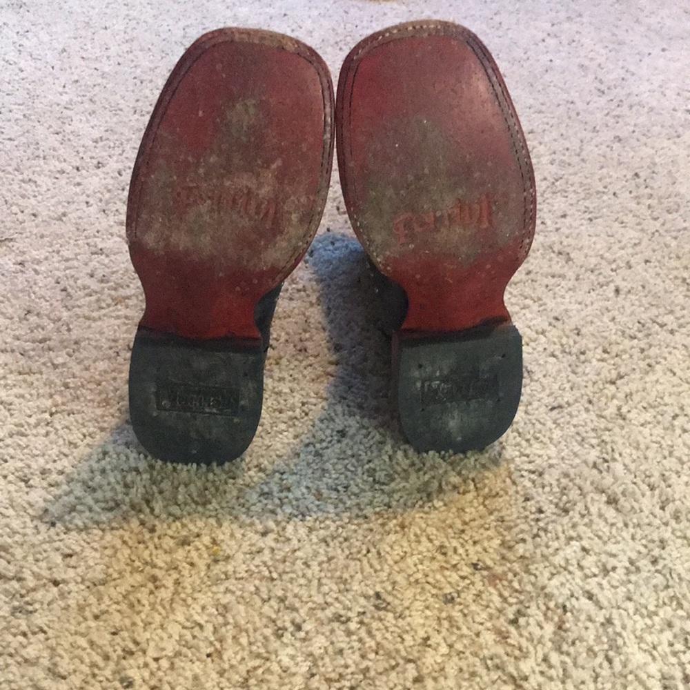Adorable Ferrini boots - Picture 5 of 7